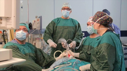 Trk Cerrahlar Azerbaycan'da zsiz Tiroit Ameliyat Gerekletirdi
