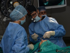 Türk doktor ameliyat etti, 350 yabancı doktor izledi