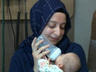 Üçüz kardeşlerden Nisa bebek, yüzde 10 yaşama şansına rağmen hayata tutundu
