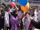 Uluda niversitesi'nde balonlar hasta ocuklar iin gkyzyle bulutu