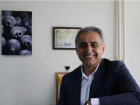 �nl� kalp ve damar cerrah� Prof. Dr. G�k�en Orhan, odas�nda �l� bulundu