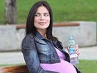 �nl� Manken Ebru �all� Tan Do�uma G�nler Kala Bebek Park�nda Y�r�y��e ��kt�