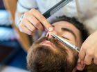 Uzman isim uyard�: Burun k�llar�n� kesenlerin koronavir�s kapma riski art�yor