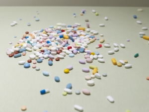 Uzmanlar ''Antibiyotiklere'' Karşı Uyarıyor!