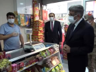 Vali Bilmez balkonda oturan kad�nlar� uyard�: 