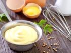 Ya�l� sa�lara �zel yo�urt ve yumurta sa� maskesi