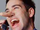 Yalans�z D�nm�yor D�nya