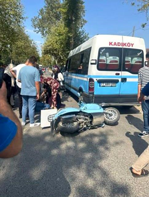 Yalova'da minibse arkadan arpan motosiklet srcs yaraland