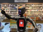 Yapay Zeka Robotu Eczanede İşbaşı Yaptı