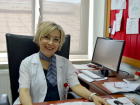 Yaz�n g�ne� g�zl��� ve �apka kullanmak migrenden korunmada �nemli