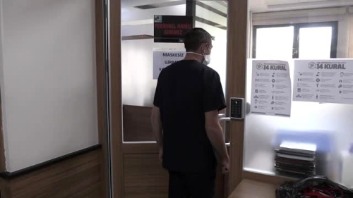 Yerli Kovid-19 aday asnn klinik almalarnn yapld merkez, kaplarn AA'ya at