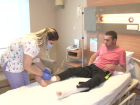 Y�llarca �ekti�i hemofili y�z�nden sakat kal�yordu, protez ameliyat�yla sa�l���na kavu�tu