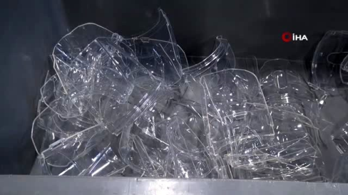 Yzn tamamn koruyan maske retildi
