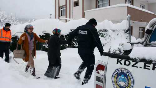 Zonguldak'ta 30 hasta belediyenin yardmyla hastaneye ulatrld